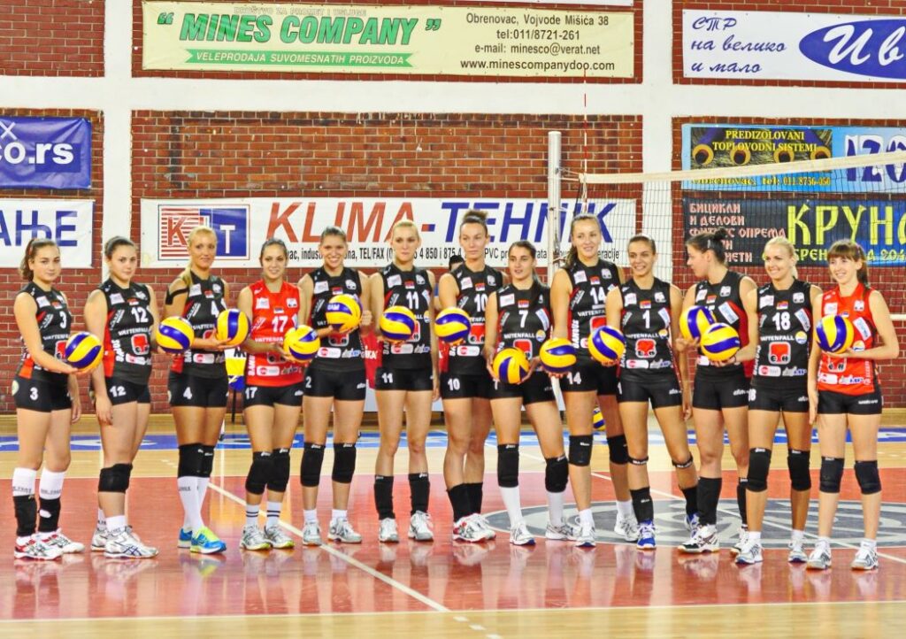 Odbojkaški klub TENT — trening u sali, Beograd (Obrenovac)