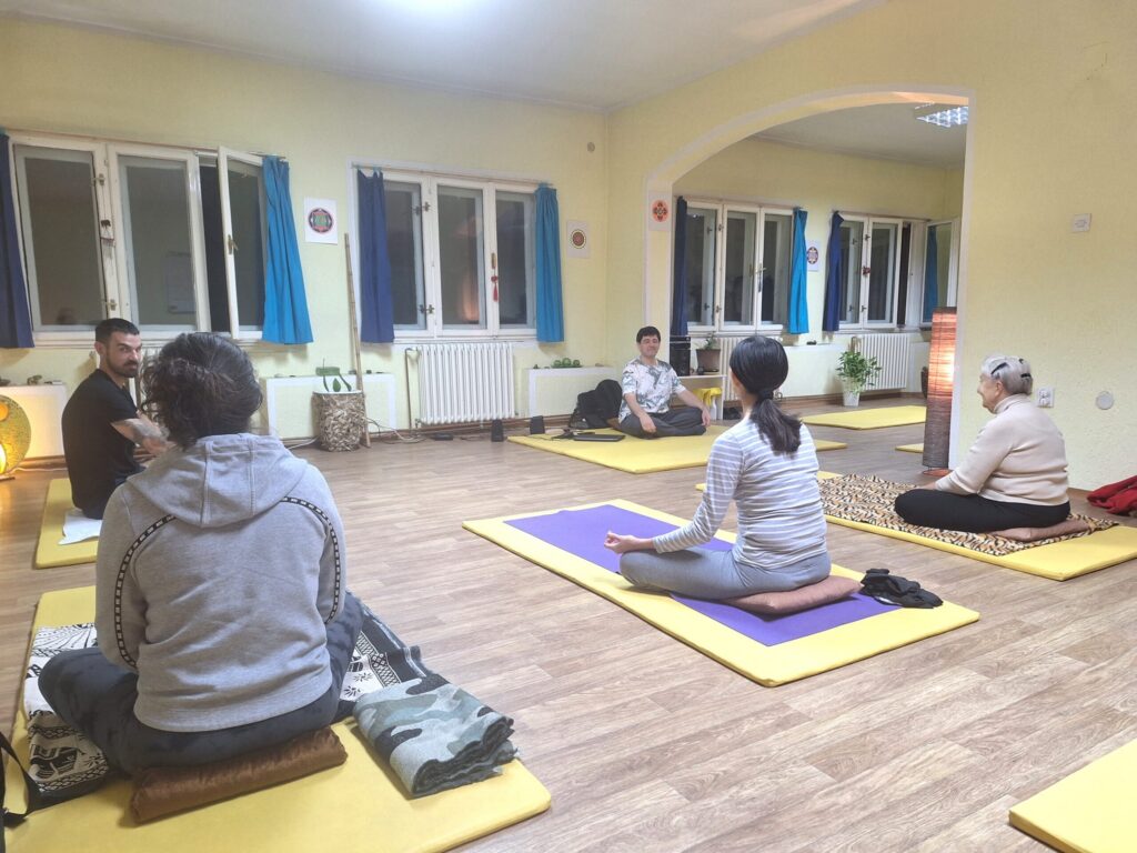 Joga za savremenog čoveka — trening u sali, Novi Sad