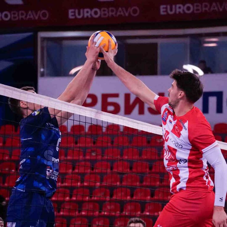 Odbojkaški klub Crvena Zvezda — trening u sali, Beograd (Savski venac)