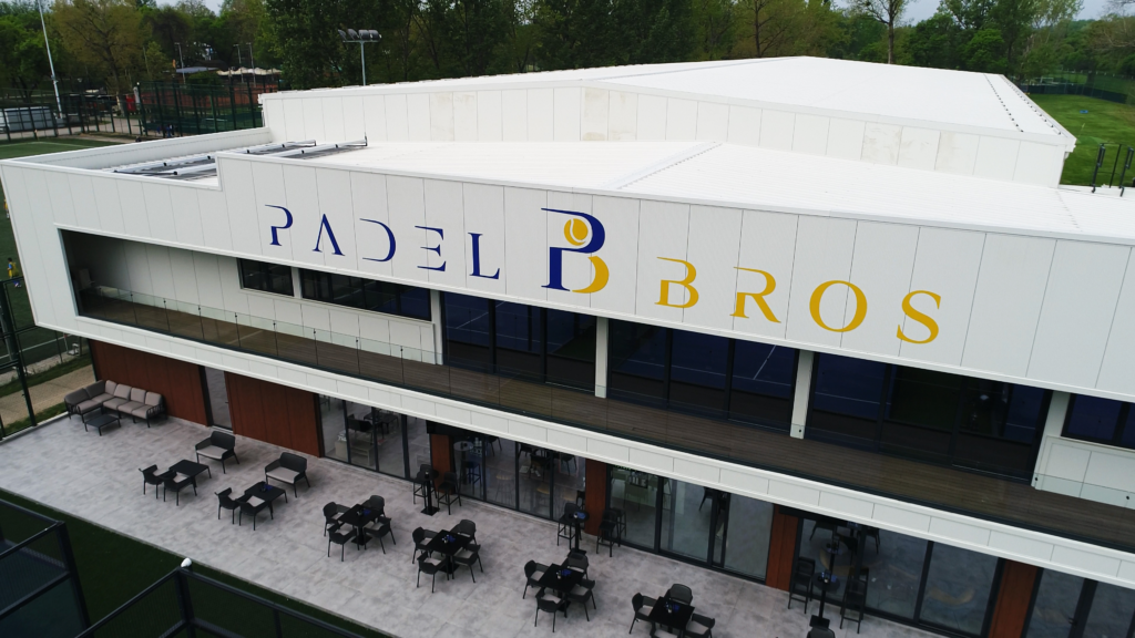 Padel Bros — ulaz u objekat, Beograd (Čukarica)