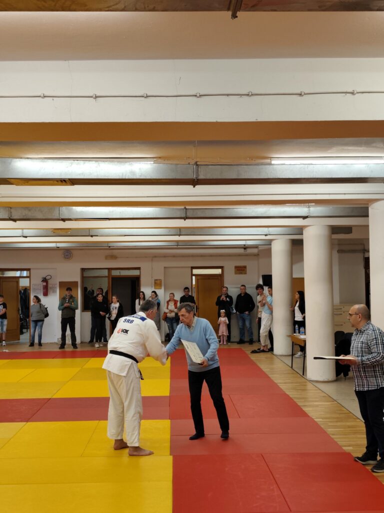 Džudo klub SU „Bulbulder D.L.V.S“ — trening u sali, Beograd