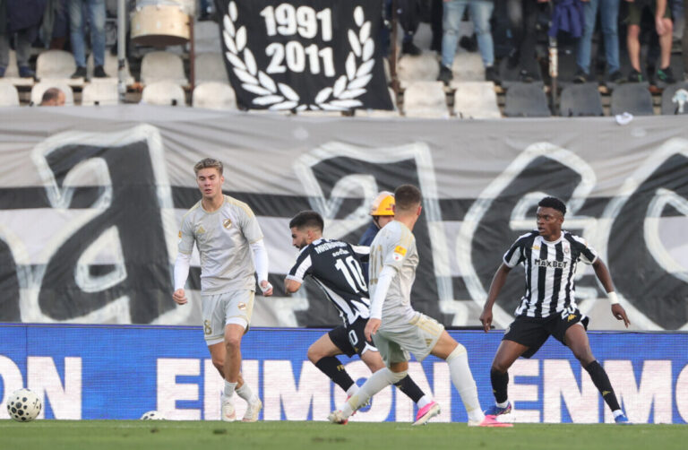 Fudbalski klub Partizan — trening u sali, Beograd (Savski venac)