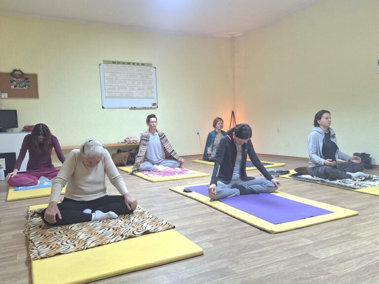 Joga za savremenog čoveka — trening u sali, Novi Sad