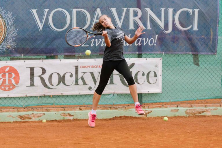 Teniska akademija Živković — trening u sali, Niš (Palilula)