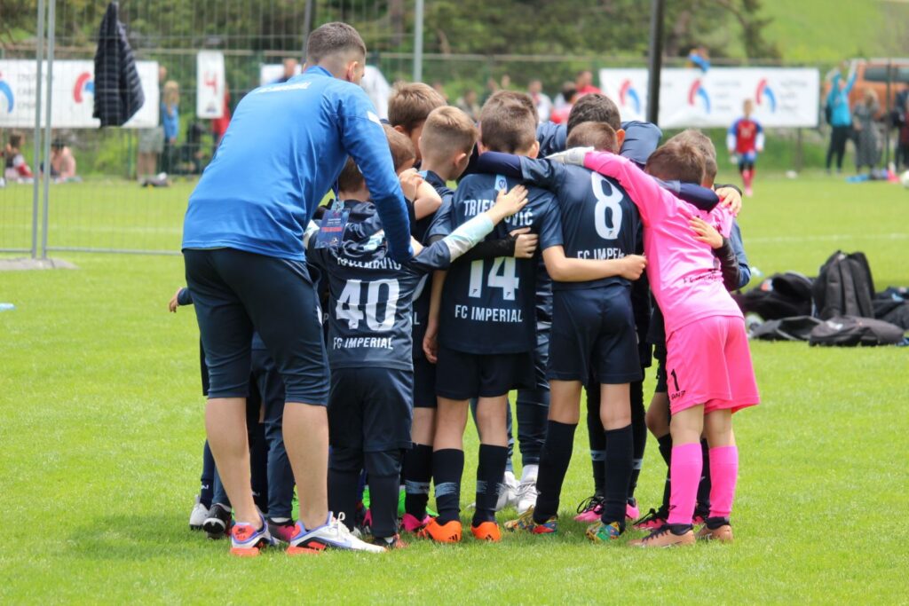 Sportsko udruženje FK Imperial (Škola fudbala Imperial) — trening u sali, Beograd (Zvezdara)