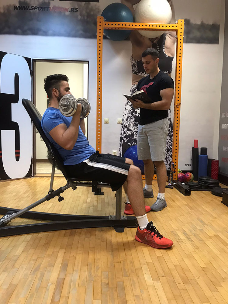 Fitness centar SportAgora — trening u sali, Čačak