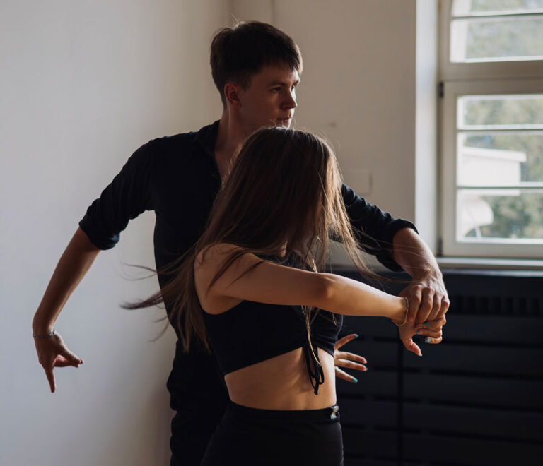 Plesni klub Dare to Dance — trening u sali, Beograd (Savski venac)
