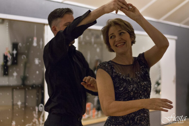 Plesni klub Fiesta — trening u sali, Novi Sad