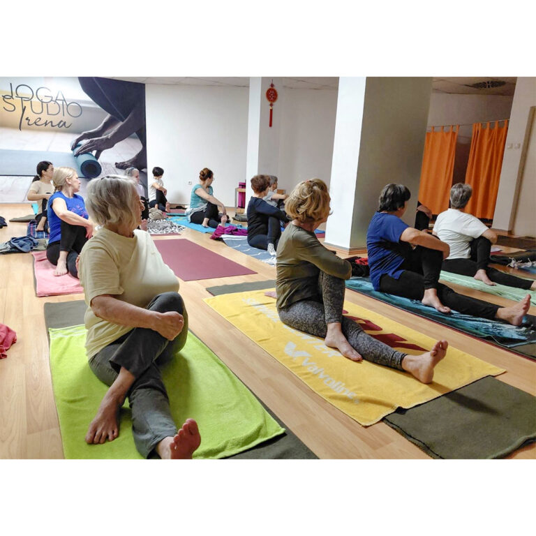 Joga studio Irena — trening u sali, Novi Sad