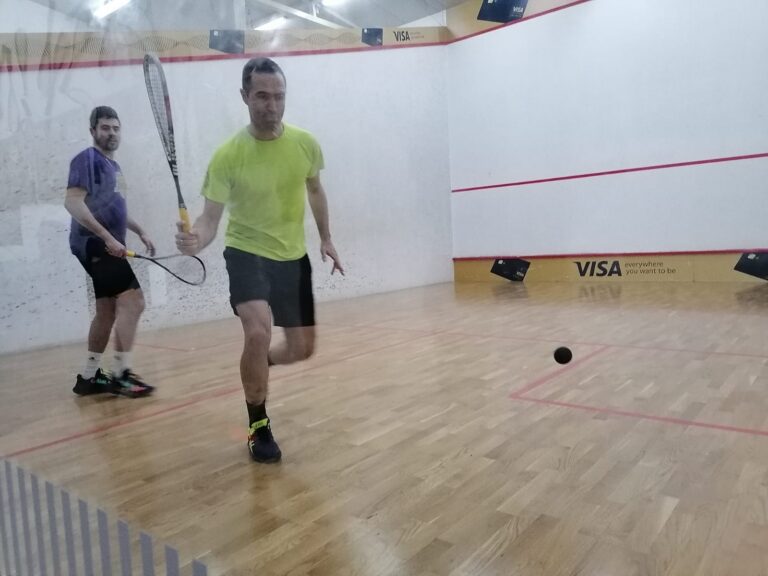 Beogradski Skvoš Klub — trening u sali, Beograd (Novi Beograd)