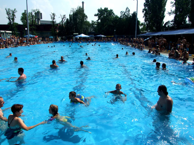Otvoreni bazen SRC Strelište