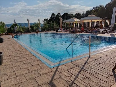 Dedina trešnja — fotografija objekta, Aranđelovac