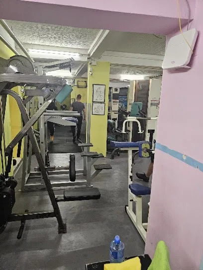 Fitnes klub Zmaj — fotografija objekta, Požarevac