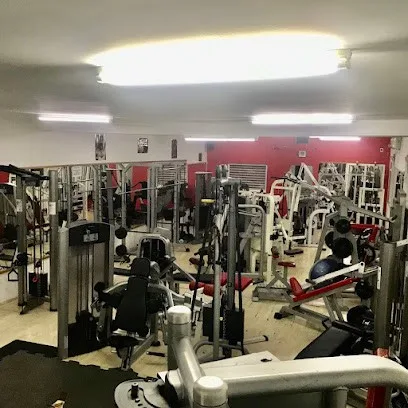 Iron Gym Trstenik — fotografija objekta, Trstenik