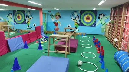 Magic kingdom – korektivna gimnastika za decu — fotografija objekta, Novi Sad