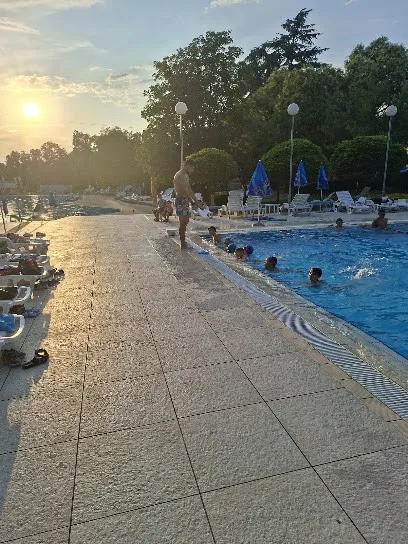 Škola plivanja Beoswim Košutnjak — fotografija objekta, Čukarica