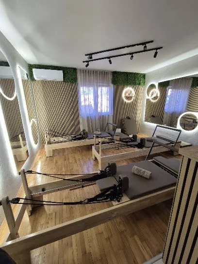 SPINA STUDIO reformer pilates and massage — fotografija objekta, Stari grad