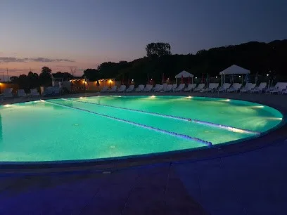 Sportsko-rekreacioni centar Luki — fotografija objekta, Pećinci