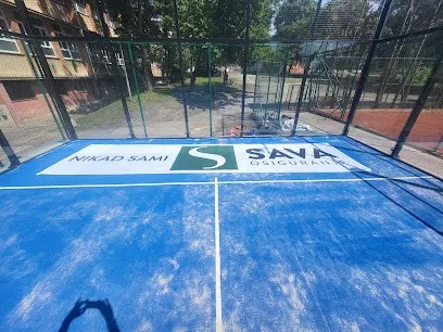 Tenis & Padel klub Mladost Banovo Brdo — fotografija objekta, Čukarica
