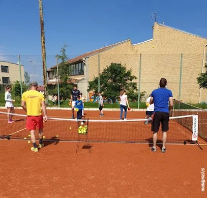 Teniski klub Kolubara, Lazarevac — fotografija objekta, Lazarevac