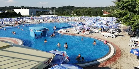 Terme Vrujci - Otvoreni bazeni, Aqua Park i Spa — fotografija objekta, Ljig