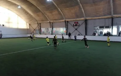 Balon za mali fudbal Crveno Crno
