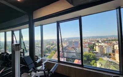 GYM AND GYM