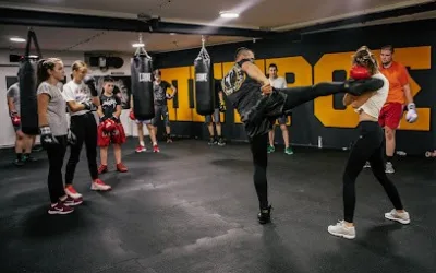 Kik boks klub Petros – fight club – Banovo Brdo
