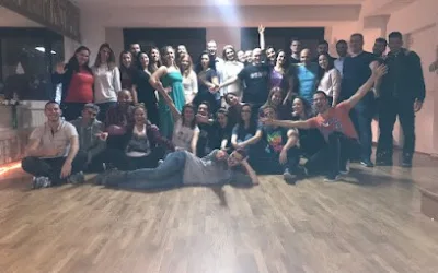 Plesna škola Salsa Primera