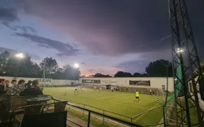Sportski centar na veštackoj travi SIGET