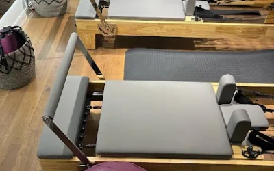 Twist pilates reformer