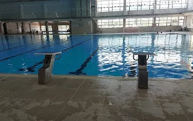 Zatvoreni gradski bazen